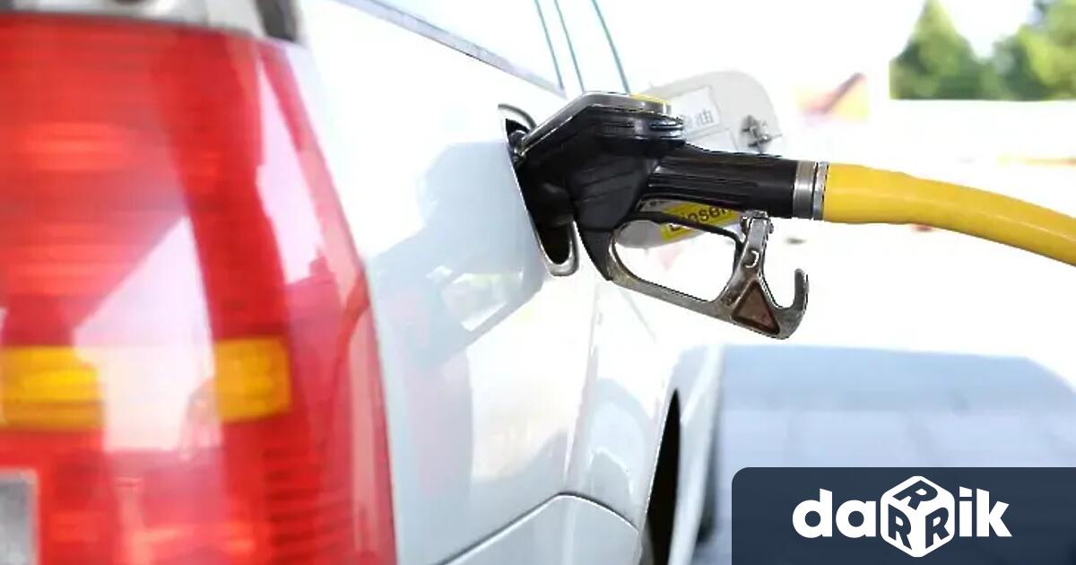 Бензиностанциите с достатъчно горива за новогодишното пътуване – не очакват