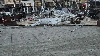 Ураганният вятър във Враца нанесе сериозни щети