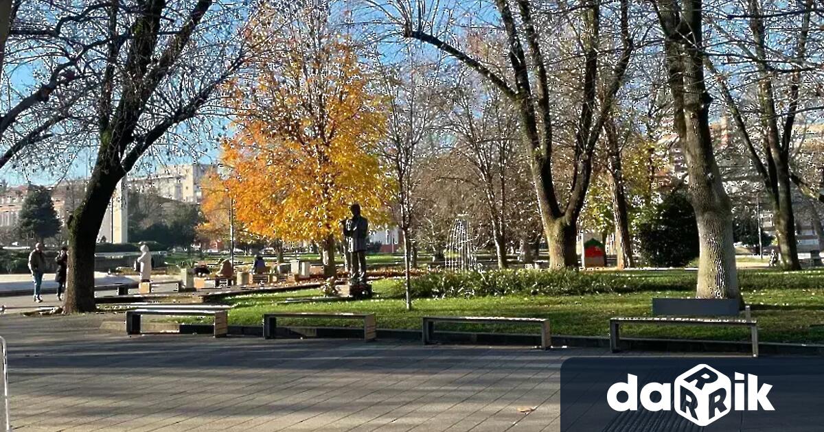 Във вторник преди обед времето ще бъде предимно слънчево а