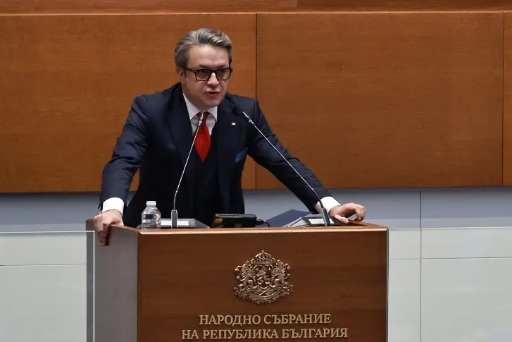 Вероятно последна сесия на парламента: Какви бяха заявките на партиите? (ОБОБЩЕНИЕ)