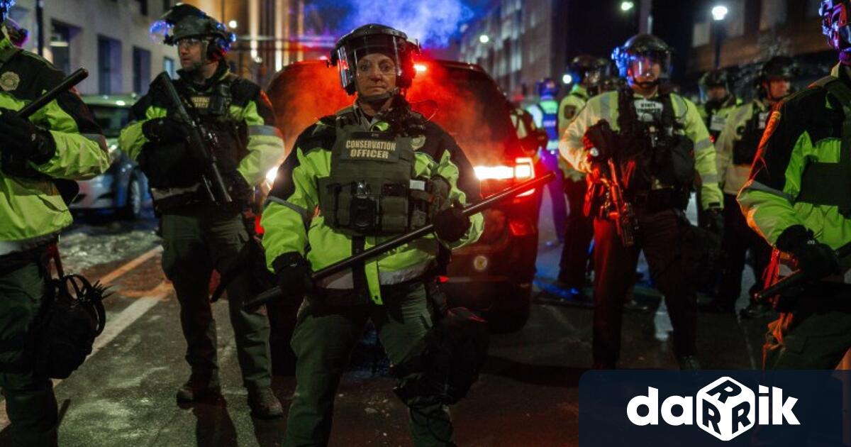 Напрежение в Съединените щати Хиляди американци излязоха отново по улиците