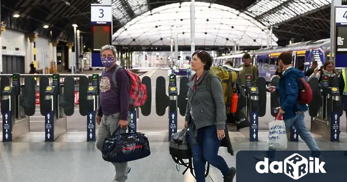 Все повече българи напускат Великобритания Според данните сънародниците ни са