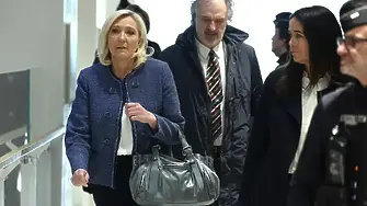 Започва съдебен процес във Франция, който ще реши политическата съдба на Марин Льо Пен