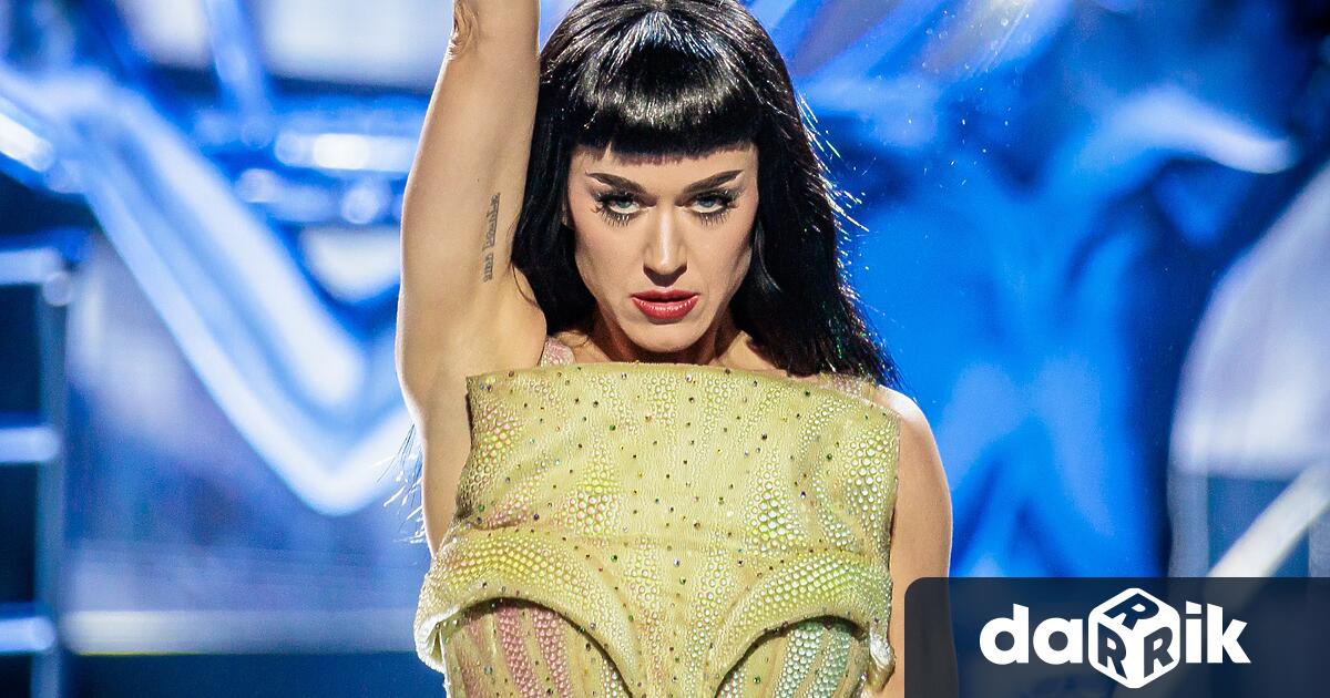 Певицата Кейти Пери публикува в сряда серия снимки в Instagram