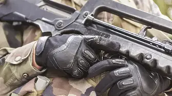 Франция търси доброволци за военна служба срещу 800 евро