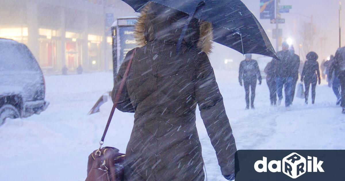 През следващото денонощие синоптичната обстановка в България остава усложнена НИМХ