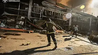 Четирима души загинаха в Харков при най-мащабната руска атака за тази година