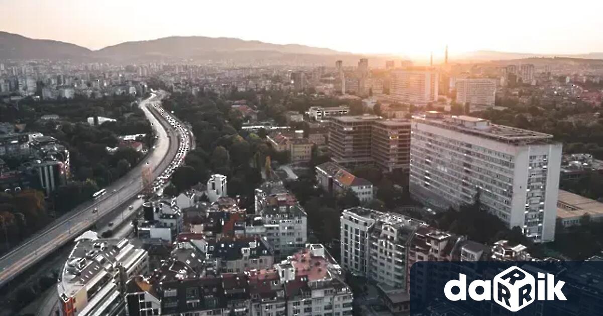 Вече 10 дни България пазарува в евро Превалутирането показа някои