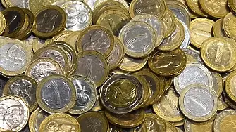 След откази на банки: Клиенти търсят къде да обменят монети