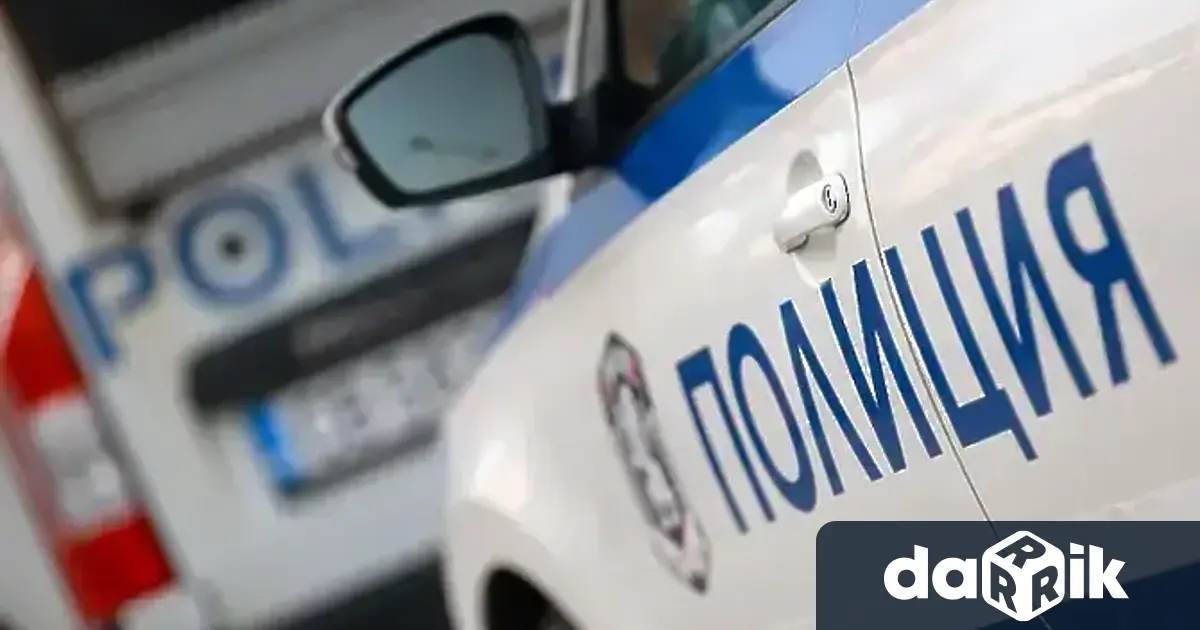 При обиск в дома на мъж са открити газов пистолет