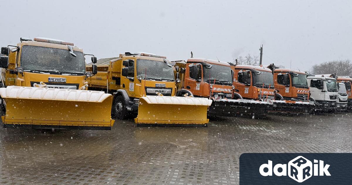 Пловдив е в готовност за зимата 32 машини за разпръскване