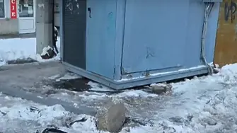 Кола помете спирка в Русе – зад волана е бил 19-годишен