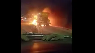 Снегорин се запалил на Северната скоростна тангента 