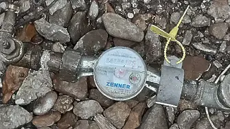 В Опанец отстраняват авария, възникнала при зазимяване на водомер 