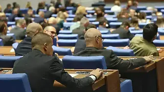  Депутатите продължават работата по Изборния кодекс