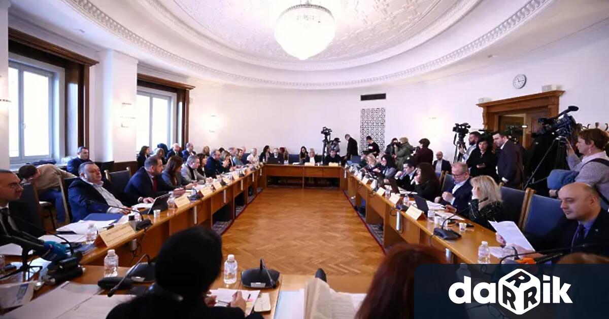 Правната комисия в парламента ще продължи да разглежда на второ