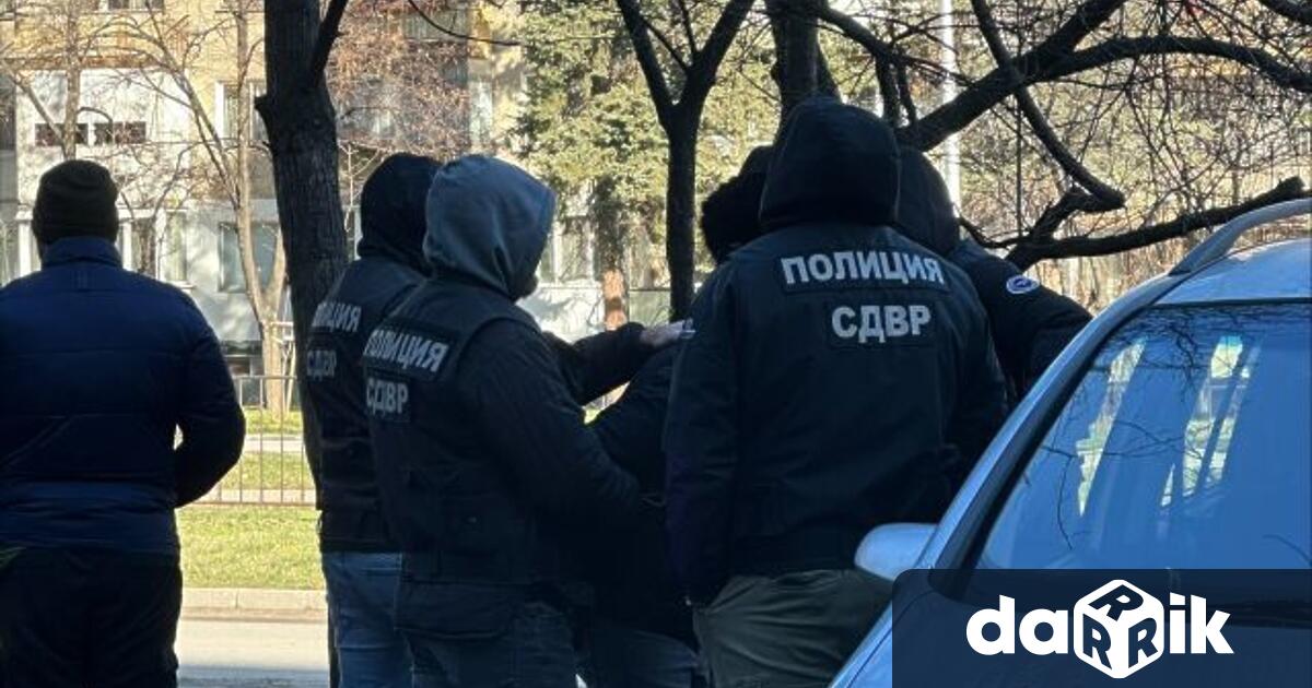 При специализирана полицейска операция бяха задържани двама криминално проявени за