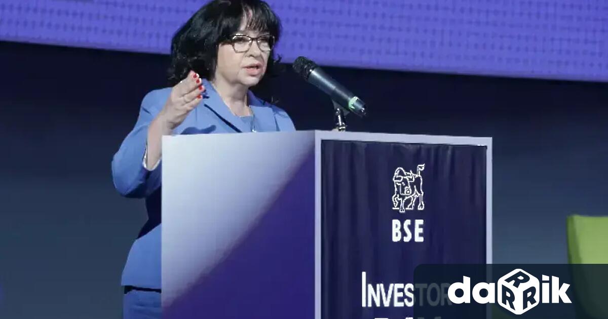 Процесът по приемане на еврото върви плавно Това увери министърът