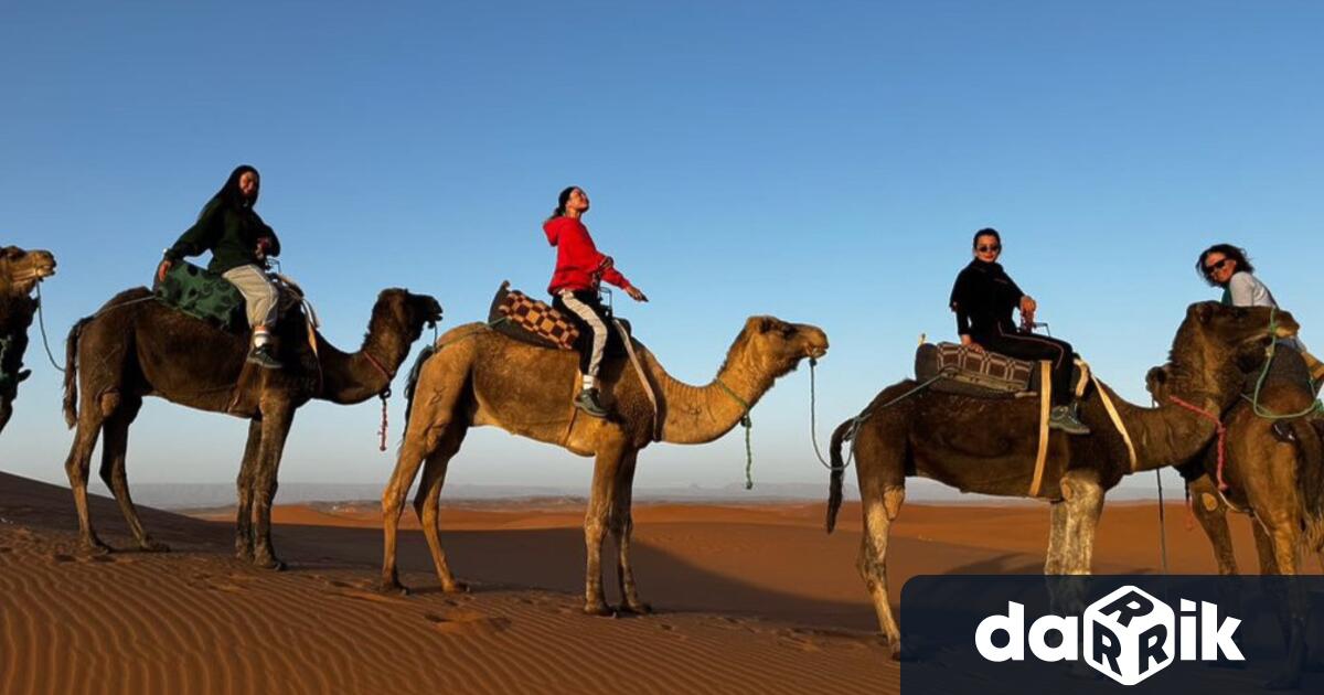 Магдалена която всички наричат Маги и най добрата ѝ приятелка