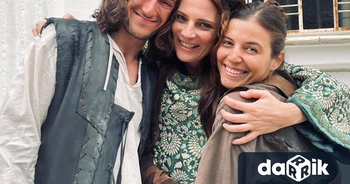 Популярните млади театрални и филмови актьори Даниел Върбанов и Екатерина