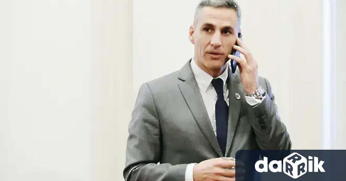 Андрей Гюров не може да бъде избран за служебен министър