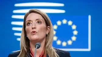 Мецола на български: Честито, добре дошли в еврозоната!