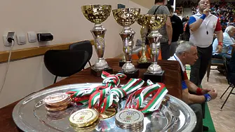  Мъжете и жените в борбата откриват спортния календар у нас в Сливен