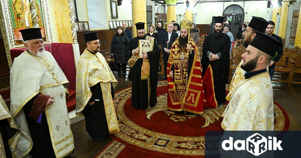 Молебен за здраве и добруване на Сливен бе отслужен днес