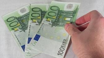 РУ - Берковица тръгна по следите на фалшиви банкноти от 100 евро 