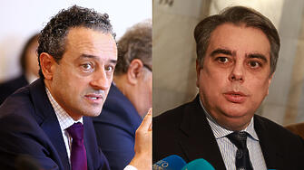 Лорер подозира Асен Василев в тайни договорки с „Възраждане“