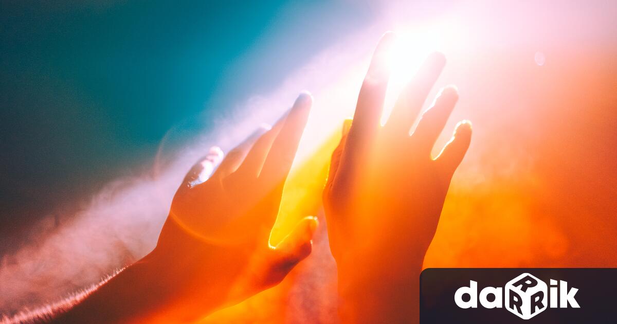 В Индия роднини са се подготвяли за кремацията на своя