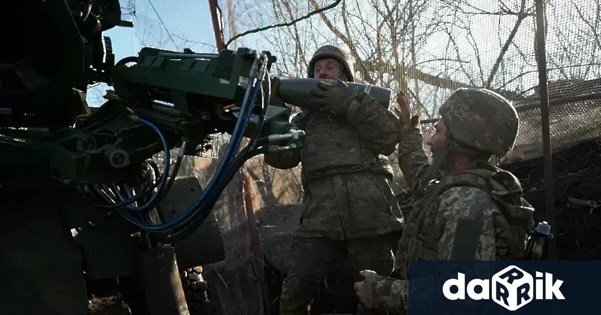 Едва настанил се начело на Министерството на отбраната 35 годишният