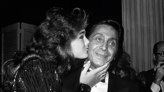 София Лорен и легендите на италианската мода се поклониха пред Валентино Гаравани