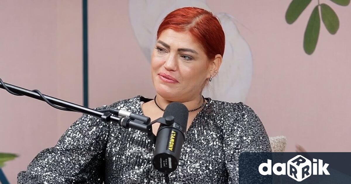 Певицата е силно влюбена в половинката си Светослава Петкова и