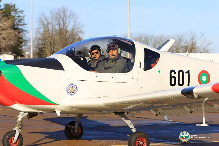 В 12-та Авиационна база поставиха начало на летателната дейност за 2026 г.