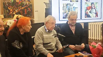 Книга на журналиста Димитър Стойков разказва за над 50 майстори на четката, чието име остава завинаги свързано с Плевен/СНИМКИ/