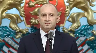 Шефката на КС пише решението за оставката на Румен Радев