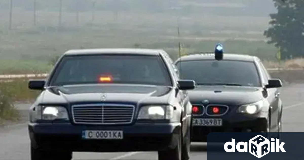 Точно час след изявлението си че утре ще подаде оставка