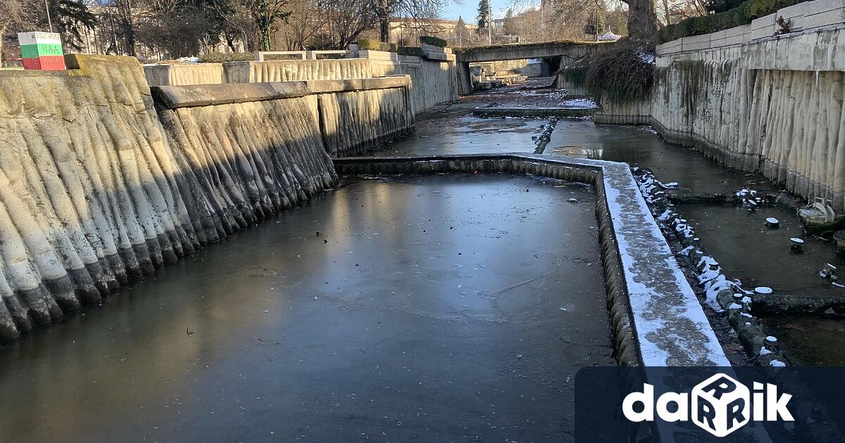 В петък времето ще бъде облачно а в равнинната част
