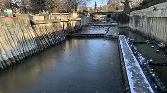 В петък ще духа умерен вятър от североизток и с него ще нахлува студена въздушна маса