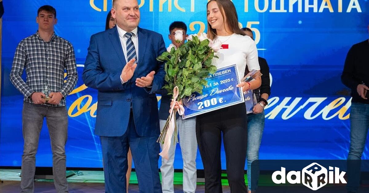 Младата тенис надежда на страната ни и състезател на Тенис