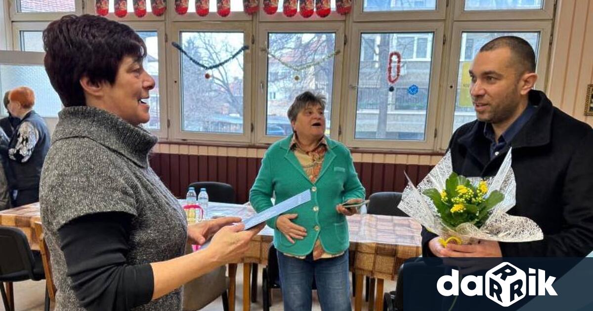 По повод 21 януари – Бабинден областният управител на област