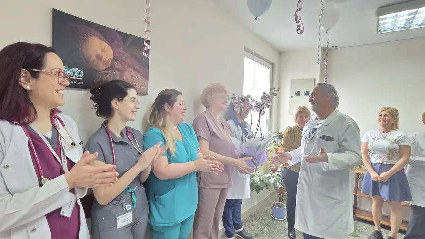 Денят на родилната помощ бе отбелязан с традиционен ритуал в УМБАЛ „Д-р Георги Странски“ – Плевен