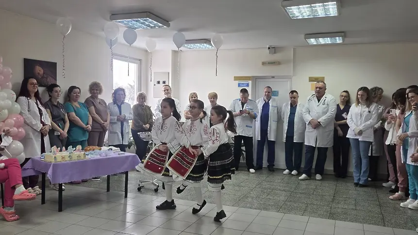 Денят на родилната помощ бе отбелязан с традиционен ритуал в УМБАЛ „Д-р Георги Странски“ – Плевен