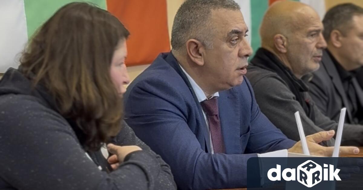 През втория състезателен ден от Държавния шампионат по борба който