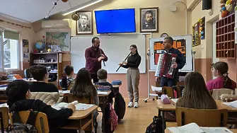 Школа по кавал съхранява българските традиции в НУ „Христо Ботев“ – Плевен