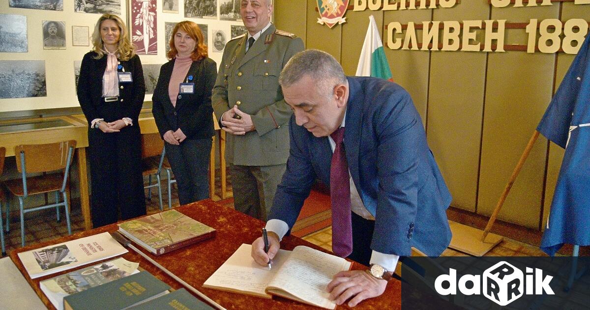 Много е важно да съхраняваме военноисторическата си памет и сме