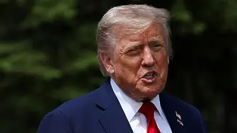 Тръмп: Огромен флот се насочва към Иран