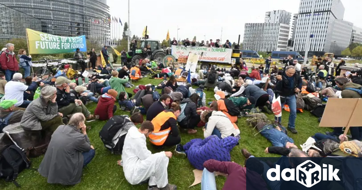 Повече от 24 часа продължава протестът на фермерите срещу търговското