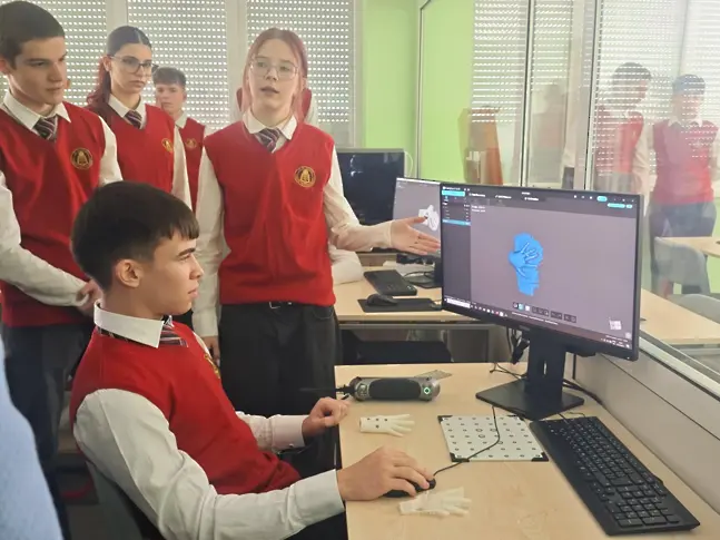 STEM център по природни науки, изследвания и иновации отвори врати в ПГ по туризъм в Плевен